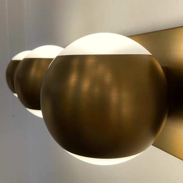 Oko 3-Light Bath Bar