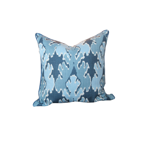 Hawthorne House Bespoke 22 x 22 pillow in Bengal Bazaar Teal