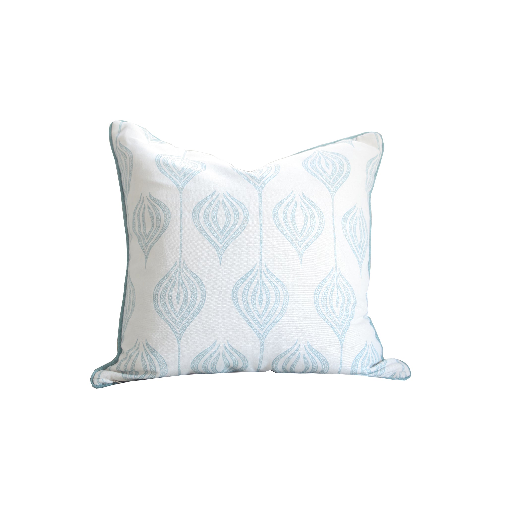 Hawthorne House Bespoke 22 x 22 pillow in Allegra Hicks Tulip print in blue